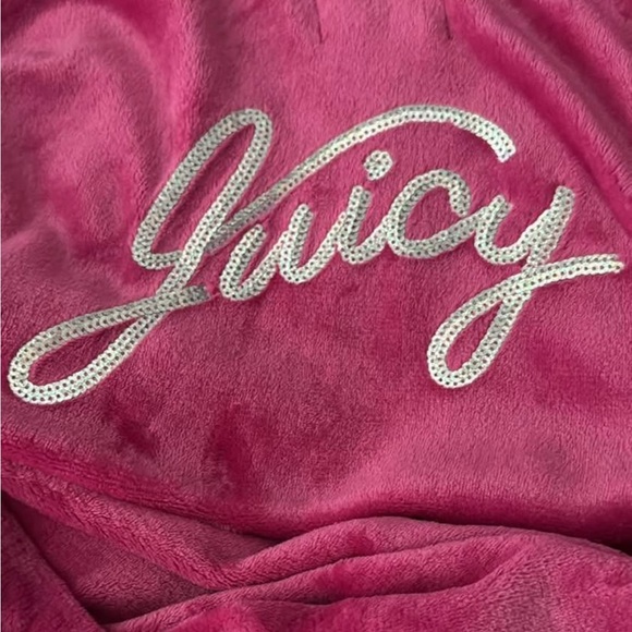 Juicy Pink Robe - Picture 3 of 5